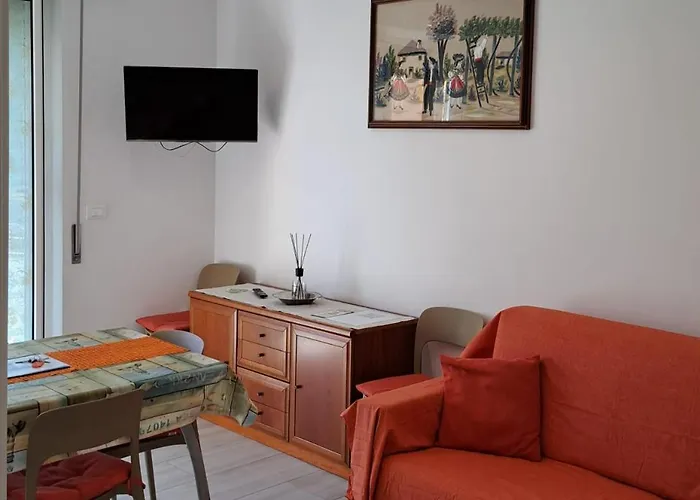 Casa Stefania Al Mare Loano