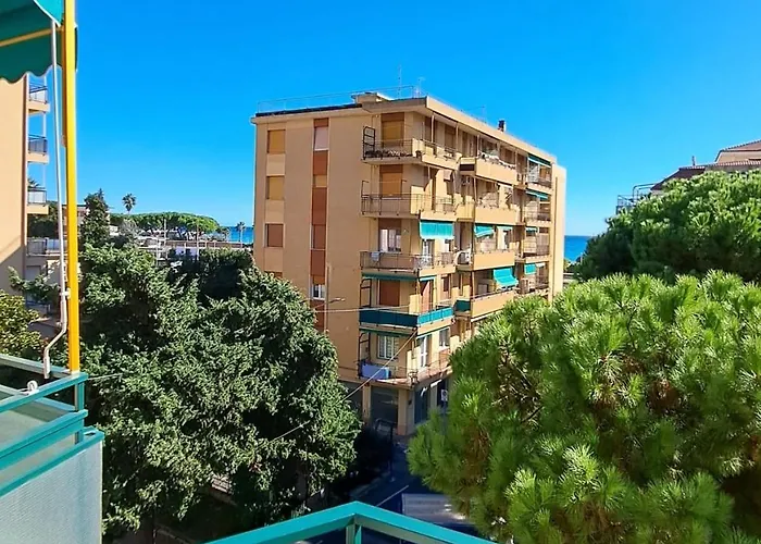 Casa Stefania Al Mare Loano